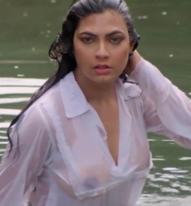 Nudekimikatkar - Waaah Bollywood Actress Kimi Katkar Nipples Show Extreme Hottest ...
